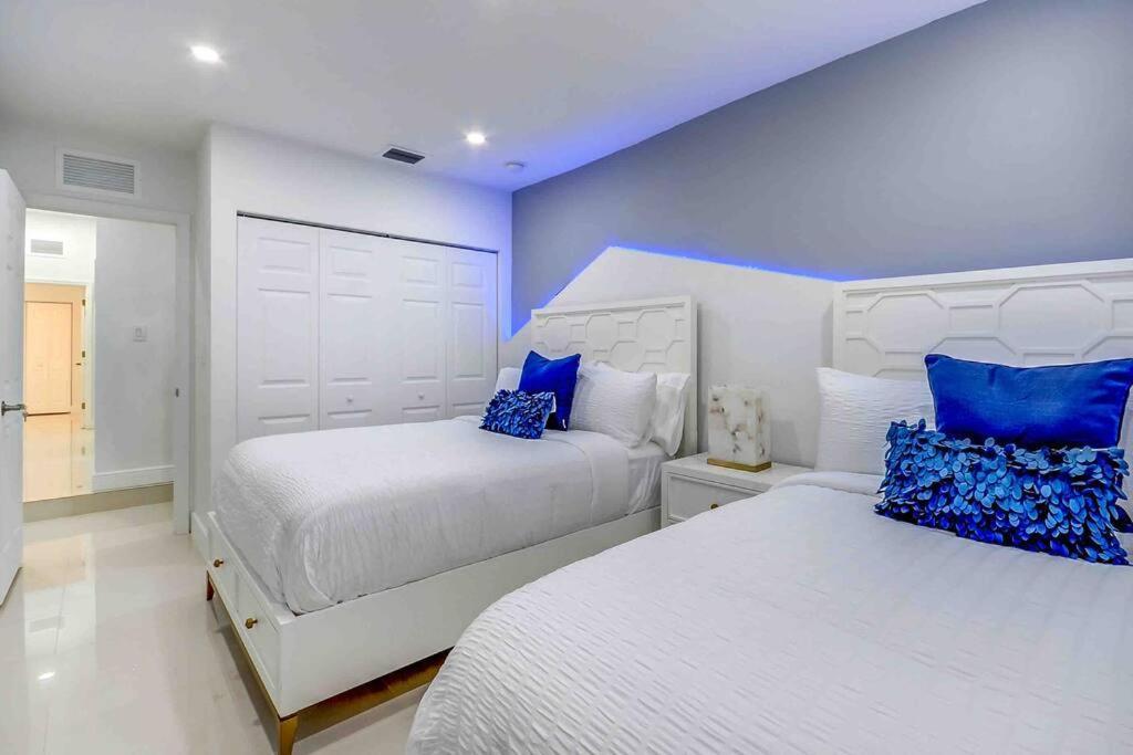 Beautiful house + heated pool/17 guest,básquetball Cutler Bay Exterior foto